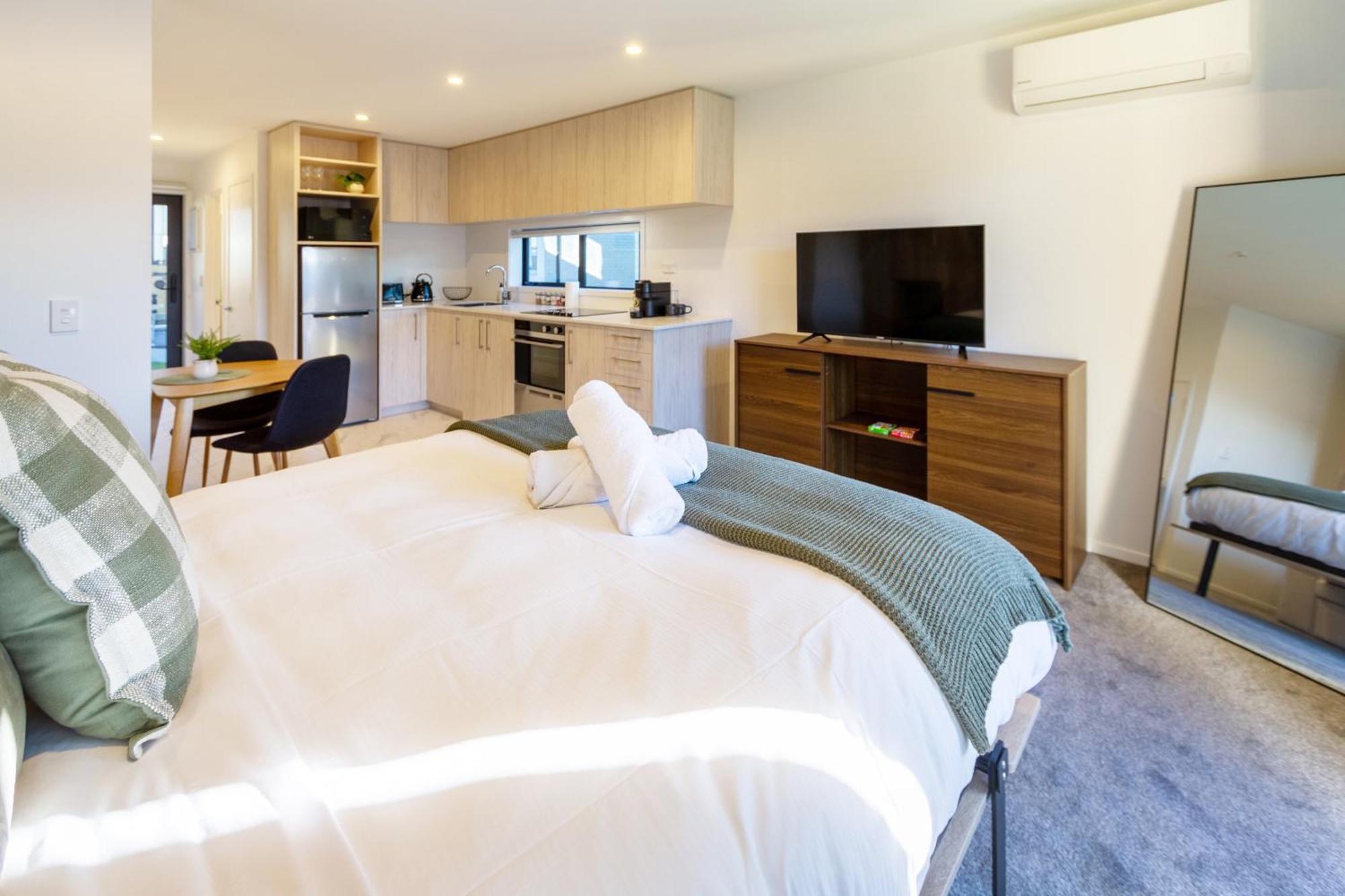 Single Level Studio Escape On Wilmer St - Central Christchurch Exterior photo